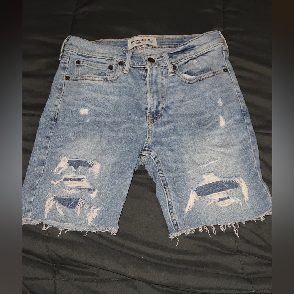 Boys Abercrombie jean shorts 13/14